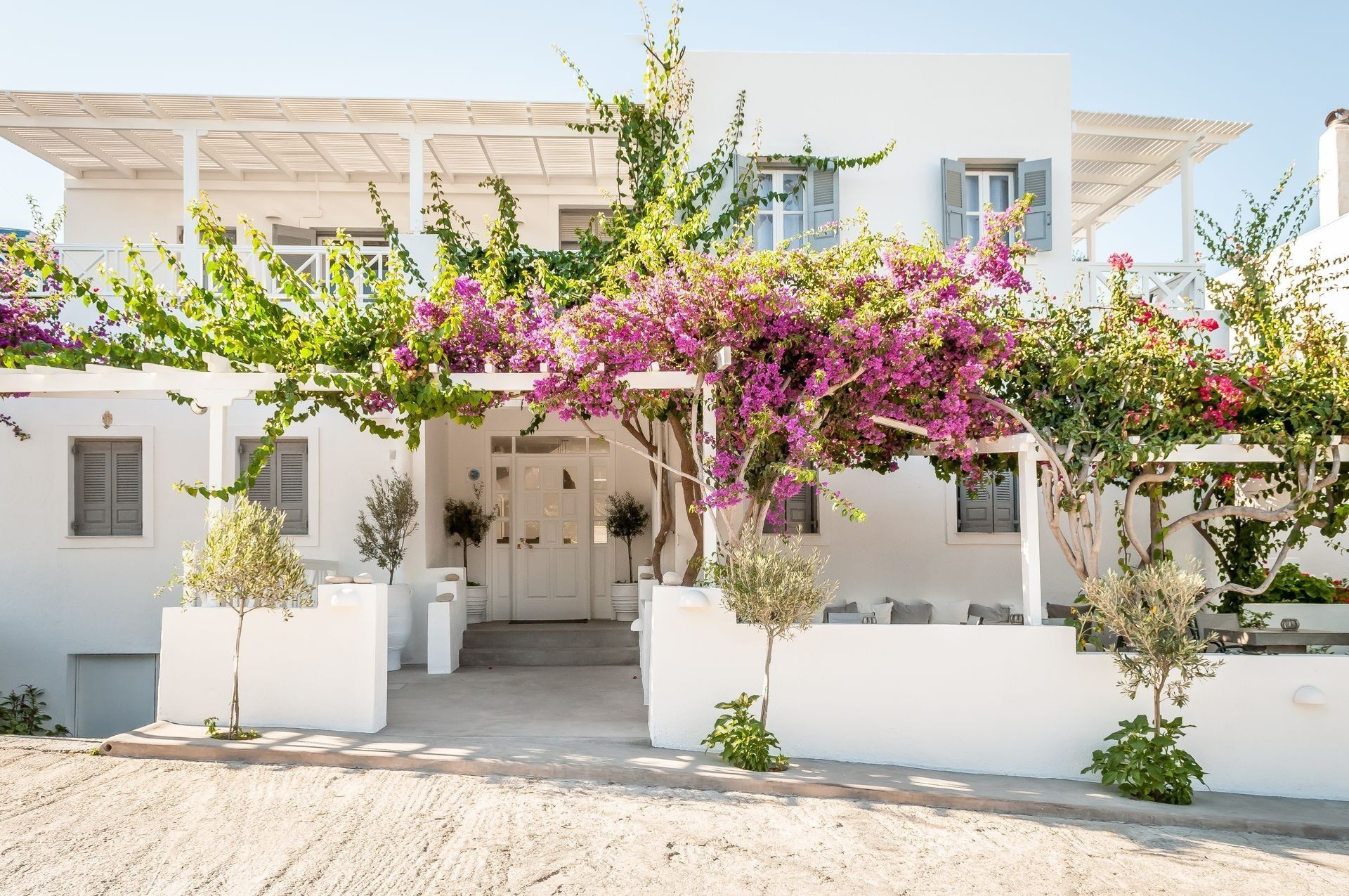 Milos Bay Suites